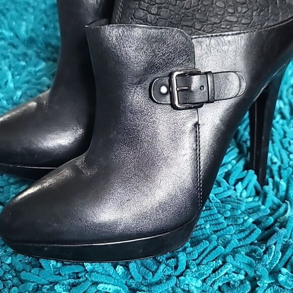 2/$20 Caressa Hayden Boots - Picture 6 of 10
